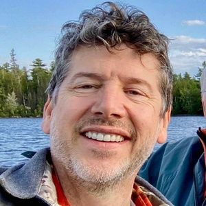 Meet your Posher, Troy